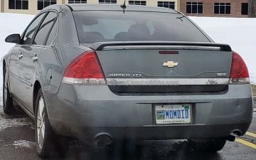 MOMDID - Vanity License Plate by Busted Ride