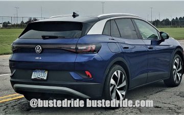 Spied – Volkswagen ID.4 on Detroit roads - Spy Photo by Busted Ride